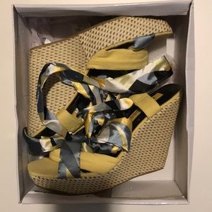 Hot Gossip Yellow West High Wedge Shoes